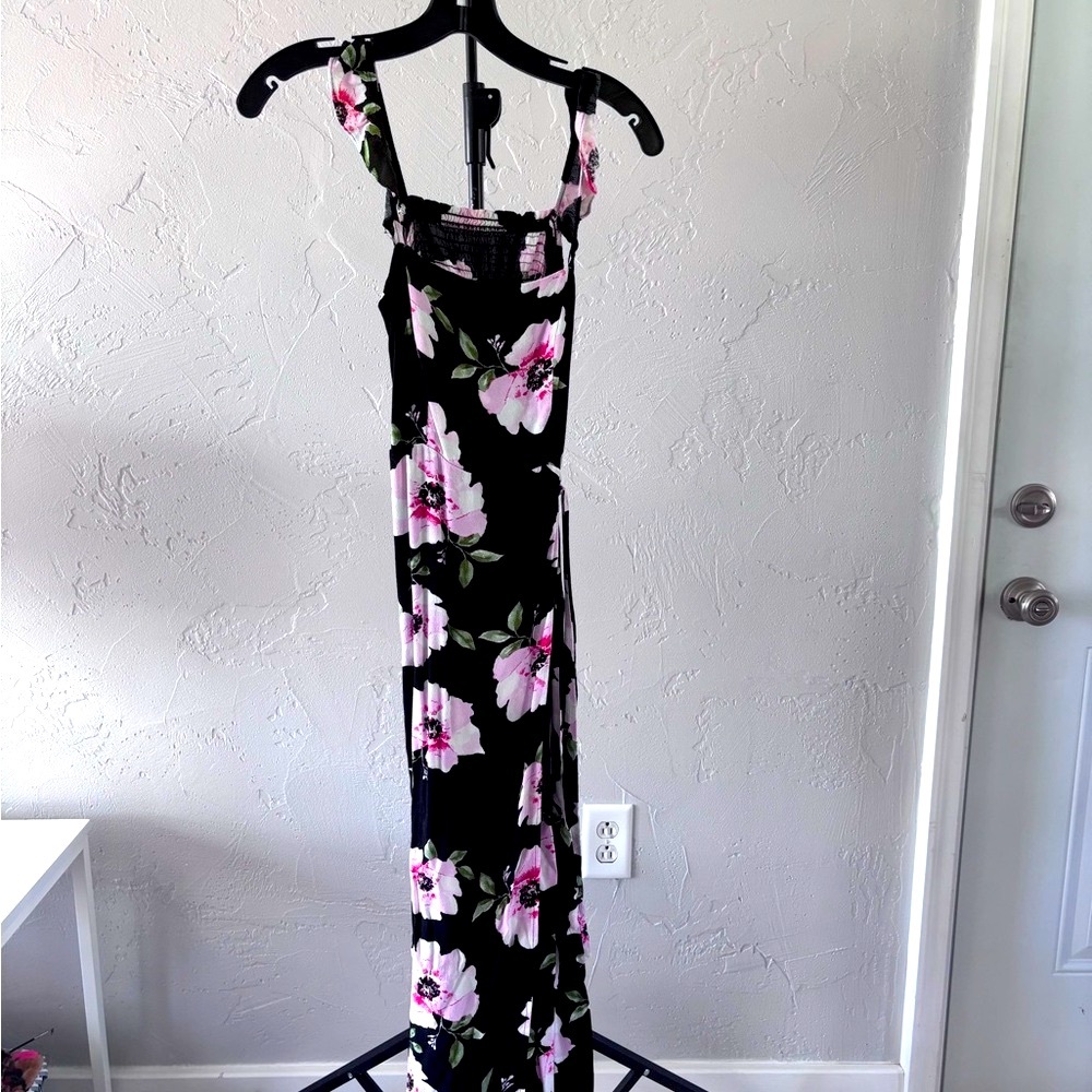 Forever 21 Black & Pink Floral Maxi Dress